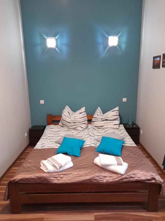 Mieszkanie Z Widokiem Na Park -Cieplice Slaskie Zdroj Apartment เยเลเนียกูรา ภายนอก รูปภาพ