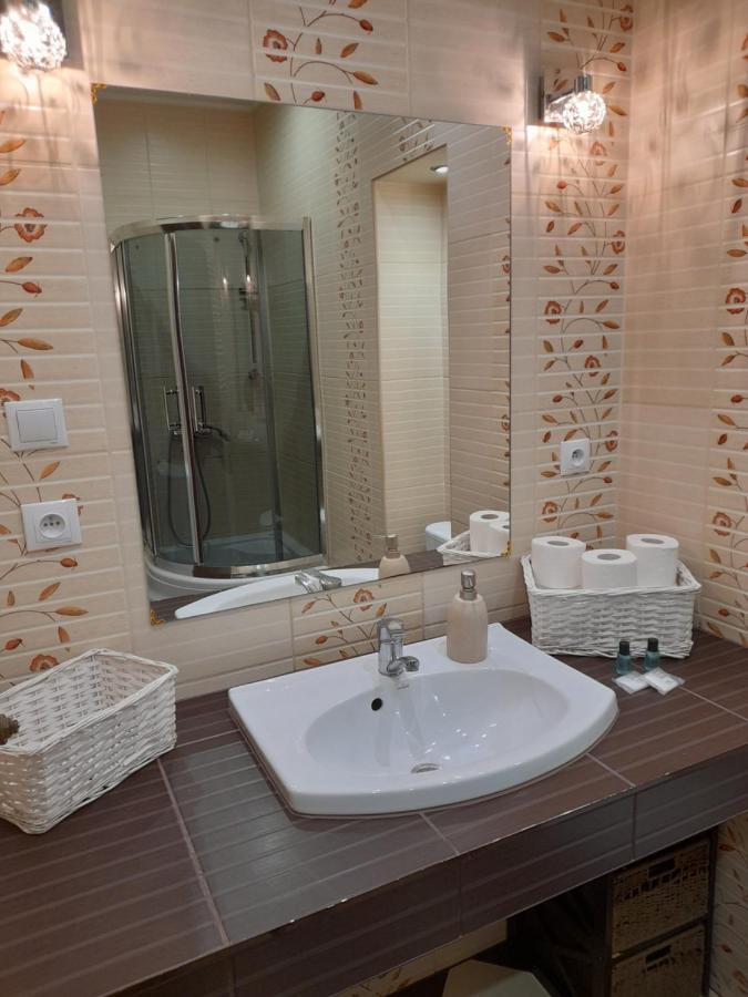 Mieszkanie Z Widokiem Na Park -Cieplice Slaskie Zdroj Apartment เยเลเนียกูรา ภายนอก รูปภาพ