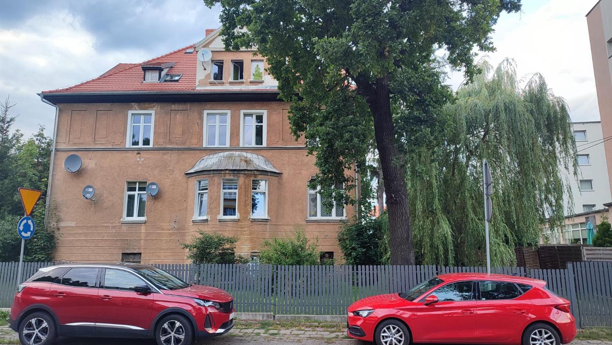 Mieszkanie Z Widokiem Na Park -Cieplice Slaskie Zdroj Apartment เยเลเนียกูรา ภายนอก รูปภาพ